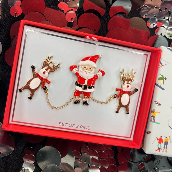 Reserved ‼️ do not buy ♥️ NWT ⚜️♥️⚜️ Christmas Pin Set Santa and Reindeers - Picture 6 of 7